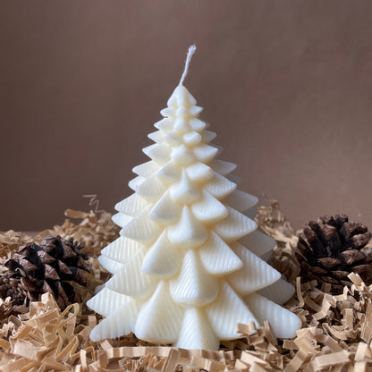 Evergreen Glow – Handcrafted Christmas Tree Candle