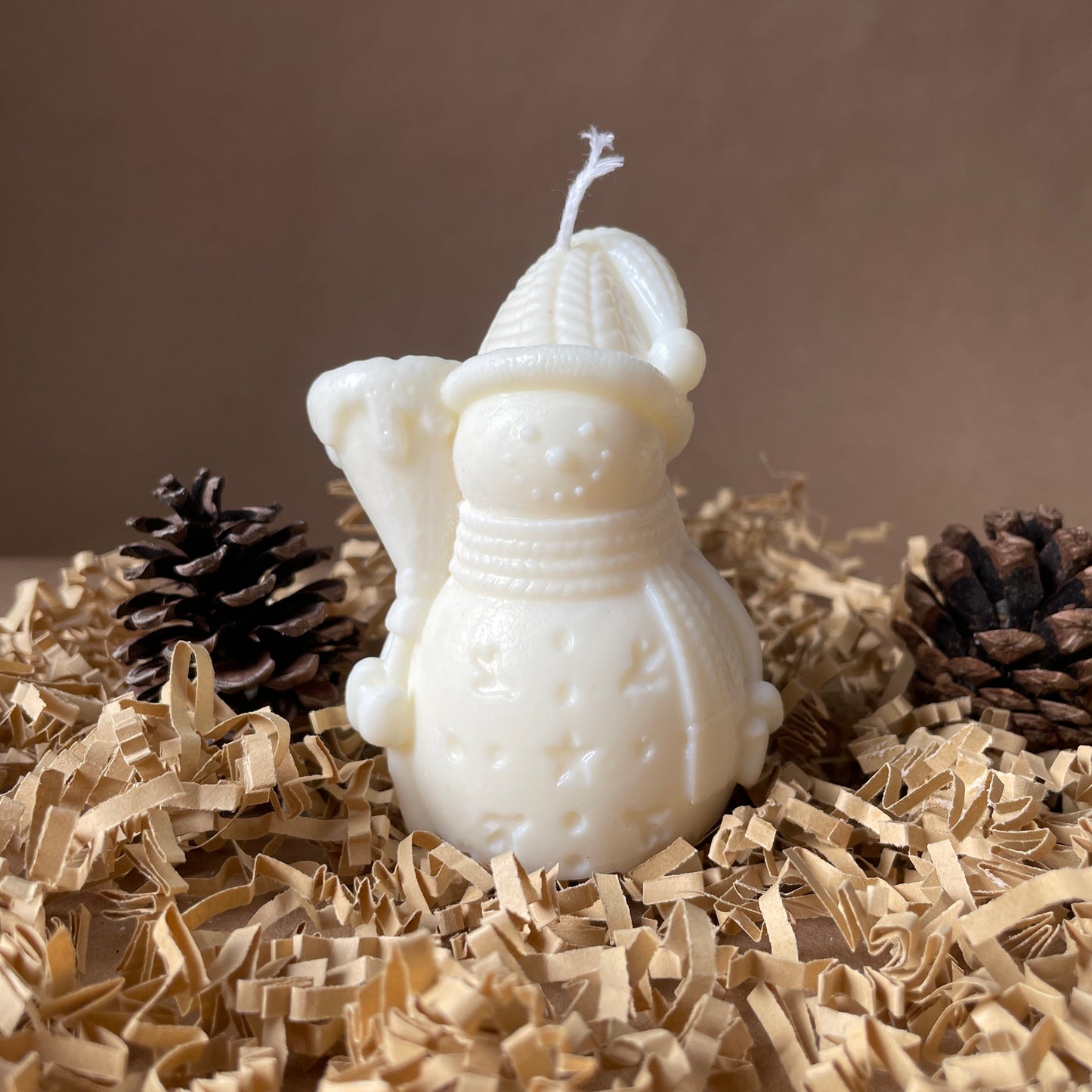 Snowy – Handcrafted Snowman Candle