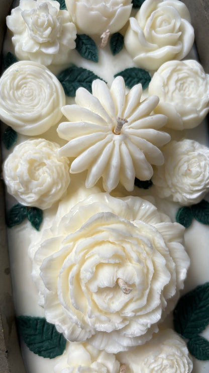 Floral Tray Candle – A Statement of Artistry & Elegance